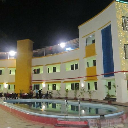 Hotel Sea Rock Villa Даман Екстериор снимка